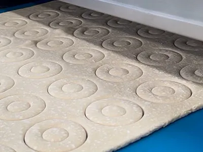 High-precision synchronized cutting